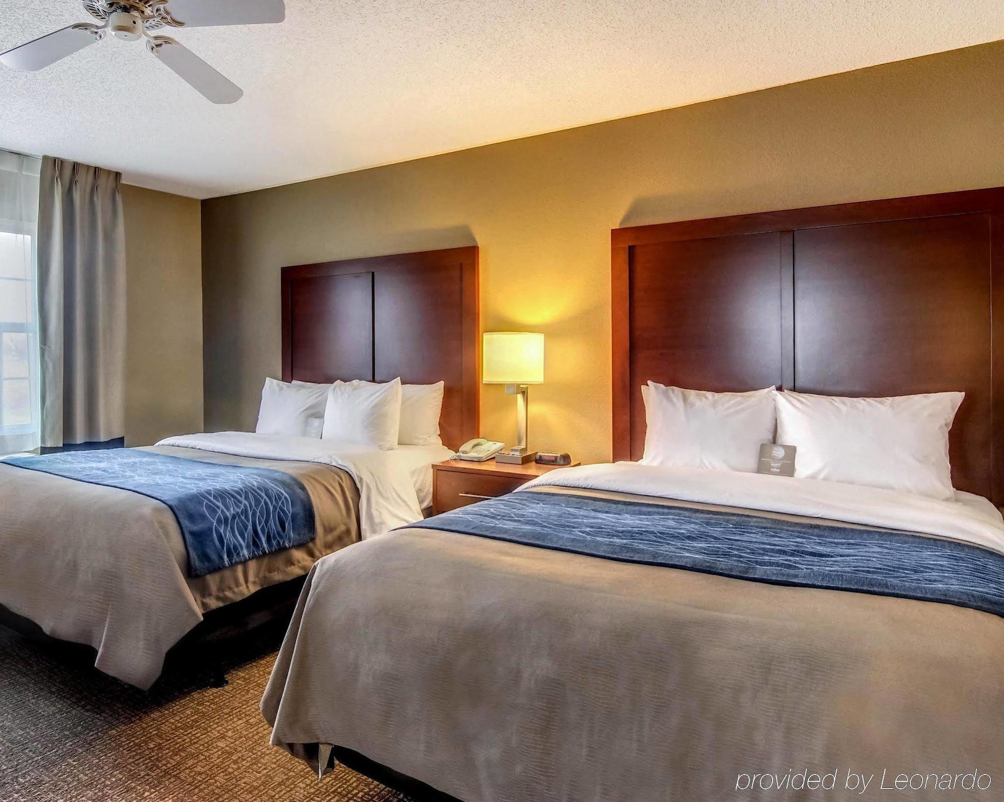 Comfort Inn & Suites Grafton-Cedarburg Zewnętrze zdjęcie