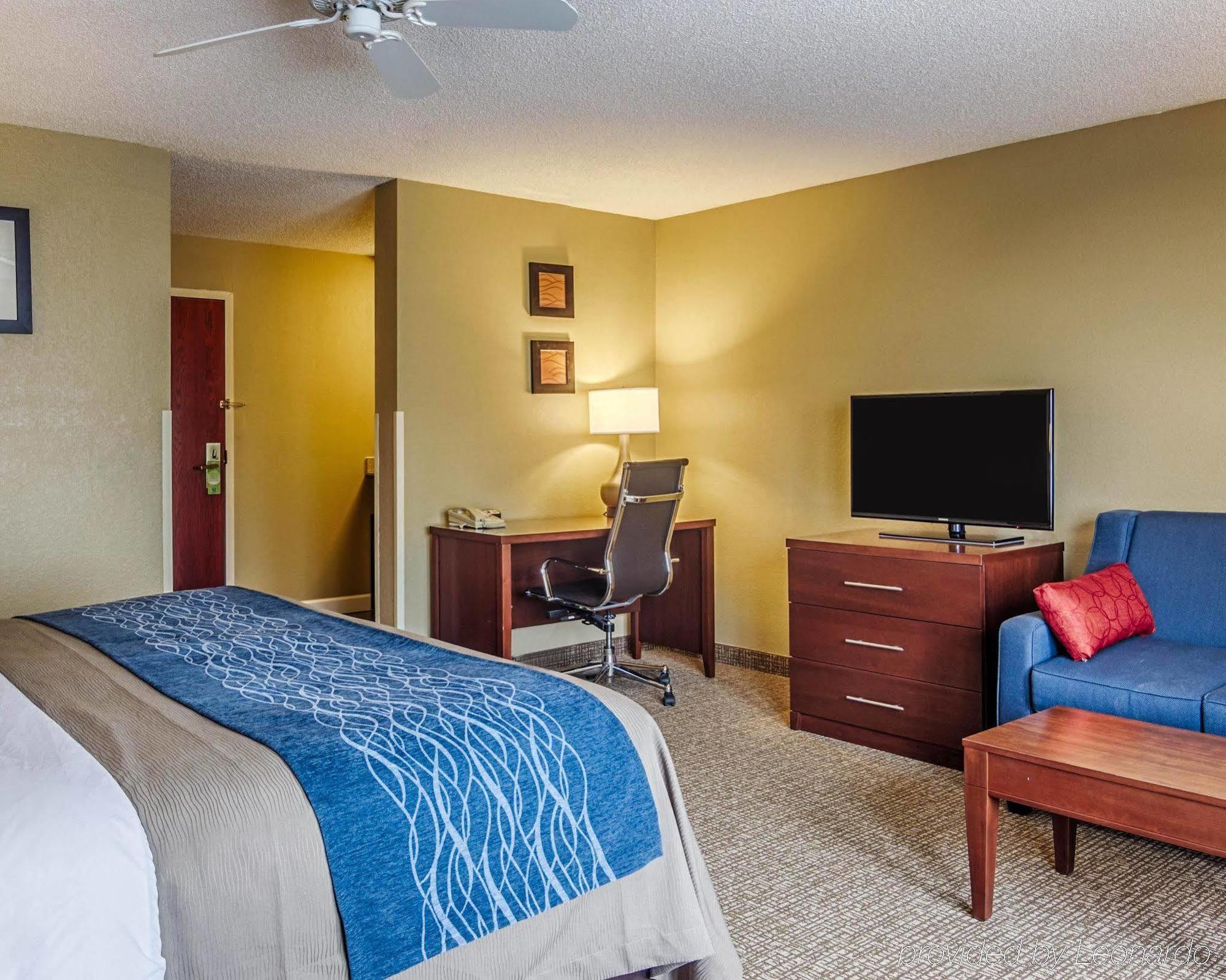 Comfort Inn & Suites Grafton-Cedarburg Zewnętrze zdjęcie