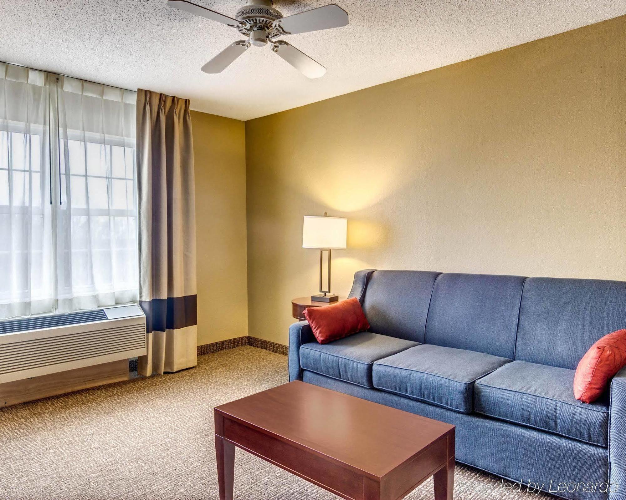 Comfort Inn & Suites Grafton-Cedarburg Zewnętrze zdjęcie