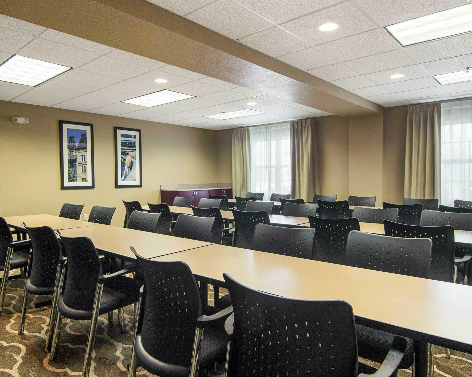 Comfort Inn & Suites Grafton-Cedarburg Zewnętrze zdjęcie